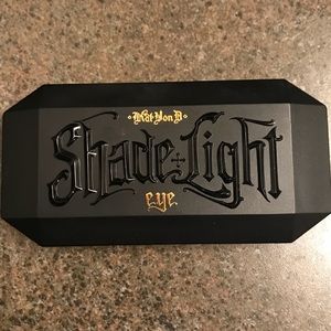 Kat Von D Plum Shade and Light Eye Palette